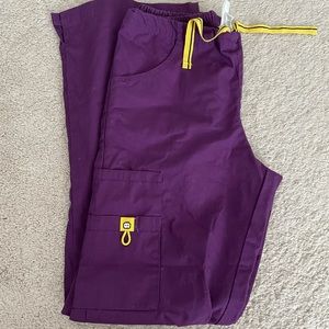 Wonder wink scrub pants. XS petite.
